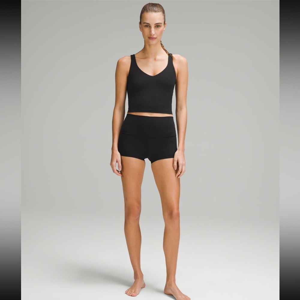 Lululemon Wunder Train High-Rise Short 2”